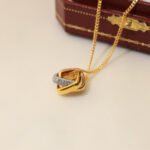 Trinity pendant, cushion-shaped, half-paved - 图片 12