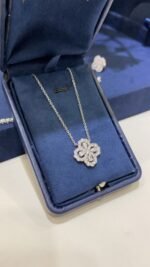 Diamond Loop Full Motif Diamond Pendant - 图片 9