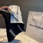 Balenciaga Blanket Scarf in black wool and cashmere - 图片 8
