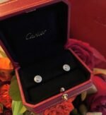 LOVE single hoop earring, paved - 图片 2