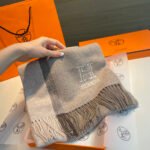 H logo scarf - 图片 4