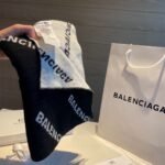 Balenciaga Blanket Scarf in black wool and cashmere - 图片 4