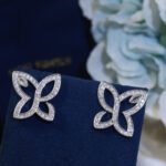 Infinite Lily Cluster Earrings - 图片 3