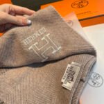 H logo scarf - 图片 11