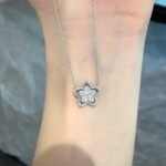 Wild Flower Diamond Pendant - 图片 7
