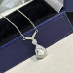 Joséphine Aigrette pendant White gold, pearl