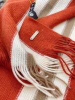 Two-Tone Scarf - 图片 15