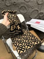 brown letter scarf - 图片 12