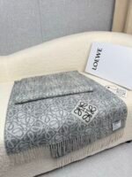Anagram scarf in wool and cashmere grey - 图片 12
