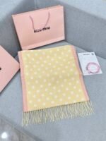 yellow and pink polka dot scarf - 图片 13