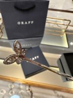 Butterfly Silhouette Open Diamond Bangle - 图片 11