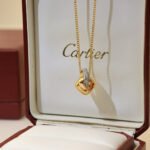 Trinity pendant, cushion-shaped, half-paved - 图片 16