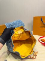 LV Denim Backpack. - 图片 5