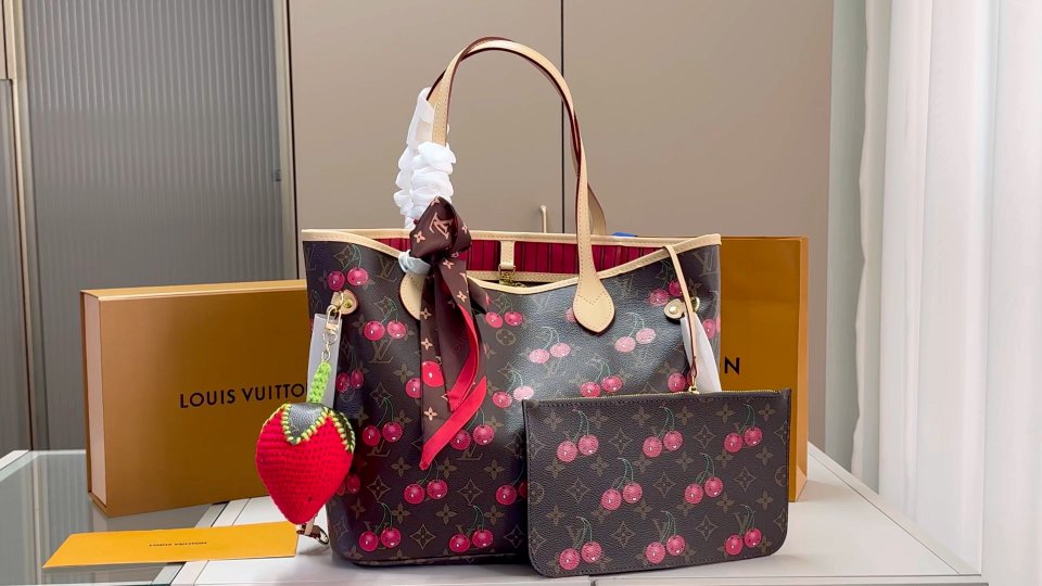 LV x Takashi Murakami cherry Neverfull