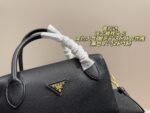 Prada Boston Pillow Bag - 图片 5