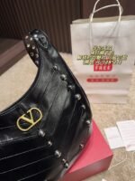 Valentino Studded Shoulder Bag - 图片 4
