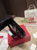 Valentino Studded Shoulder Bag - 图片 7